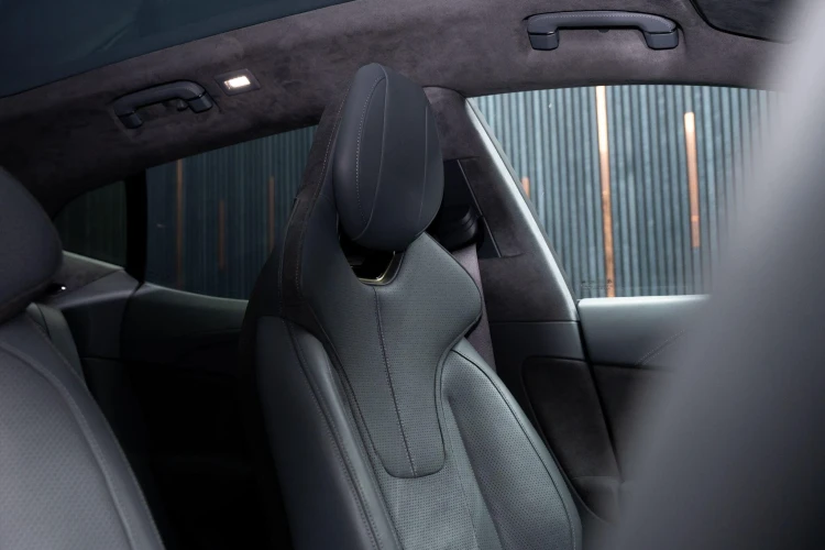 Vehicle Image 34