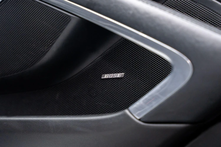 Vehicle Image 10