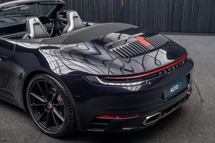 Vehicle Image 21