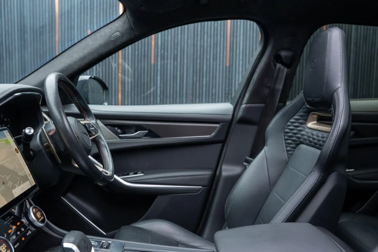 Vehicle Image 40
