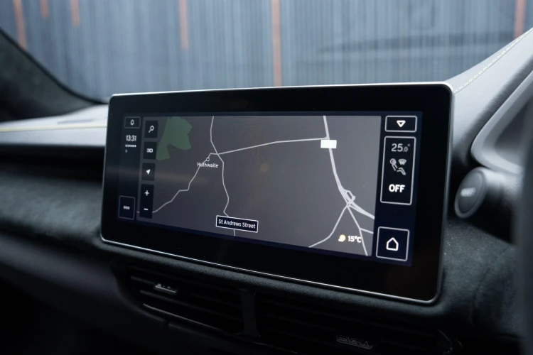 Vehicle Image 10