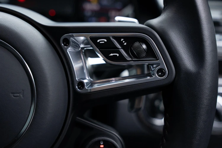 Vehicle Image 35