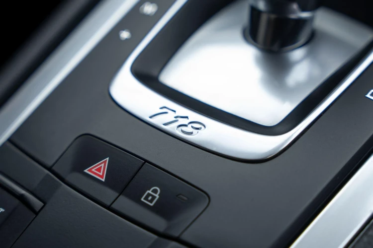 Vehicle Image 30