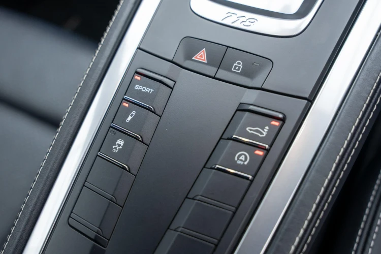 Vehicle Image 20