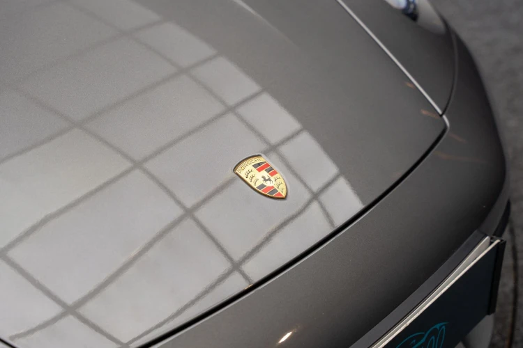 Vehicle Image 25