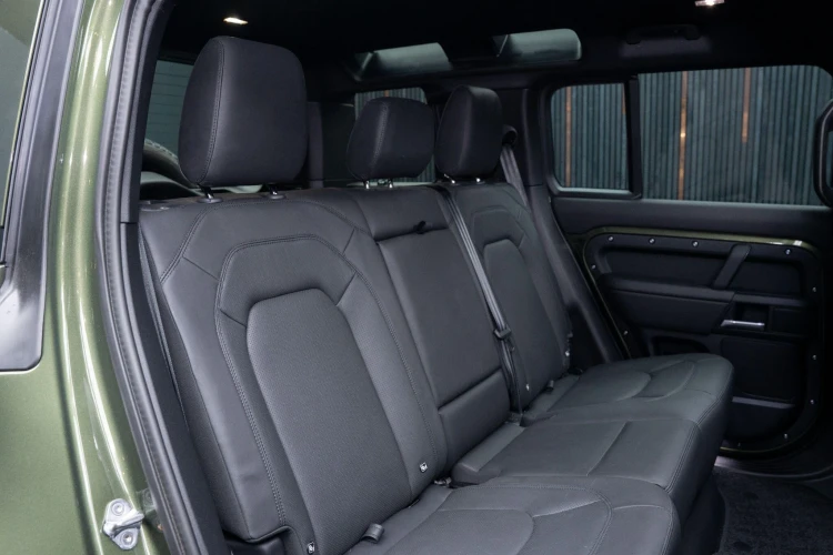 Vehicle Image 14