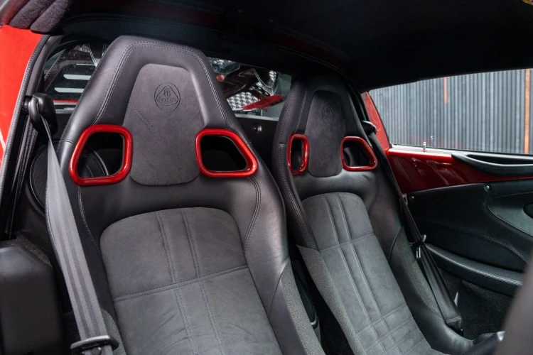 Vehicle Image 12