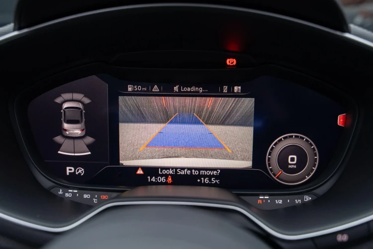 Vehicle Image 8