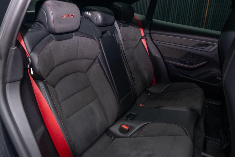 Vehicle Image 45