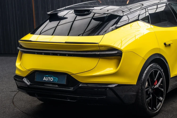 Vehicle Image 21