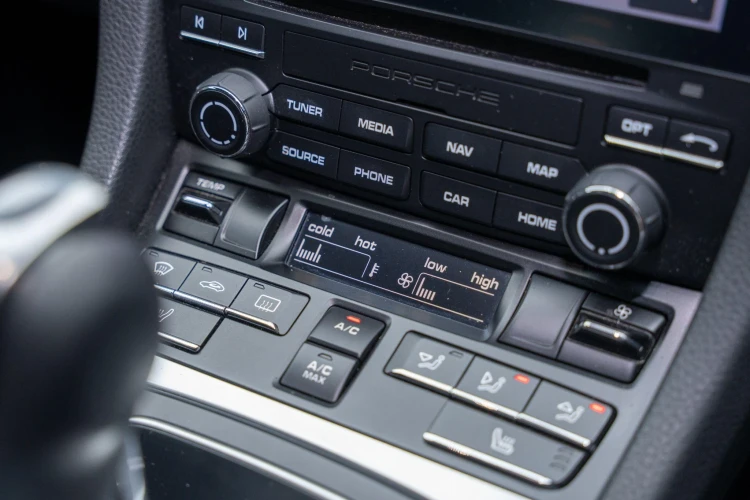 Vehicle Image 20