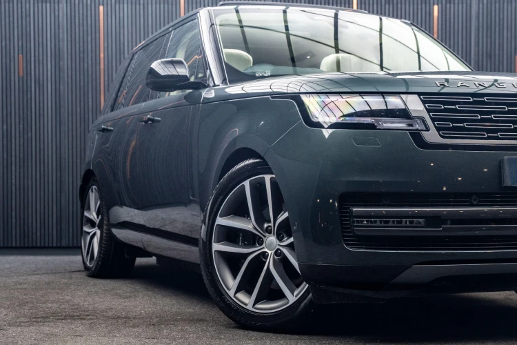 Vehicle Image 7