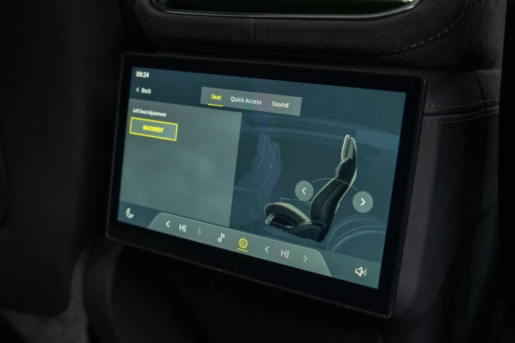 Vehicle Image 38
