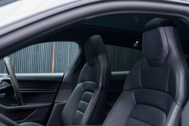 Vehicle Image 37