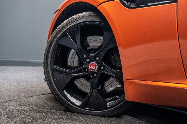 Vehicle Image 11
