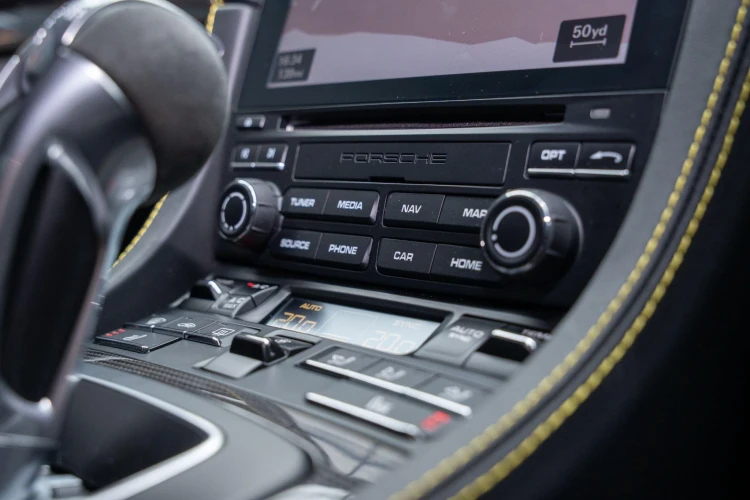 Vehicle Image 35