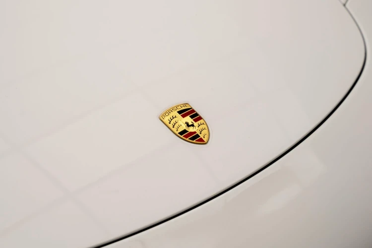 Vehicle Image 25