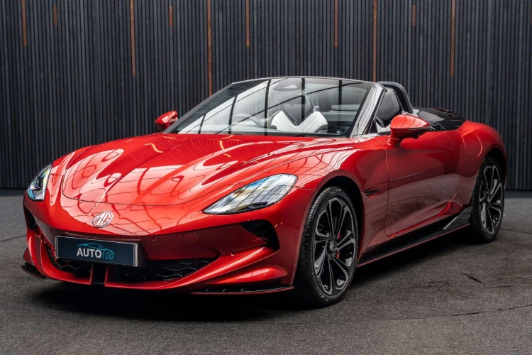 Vehicle Image 11