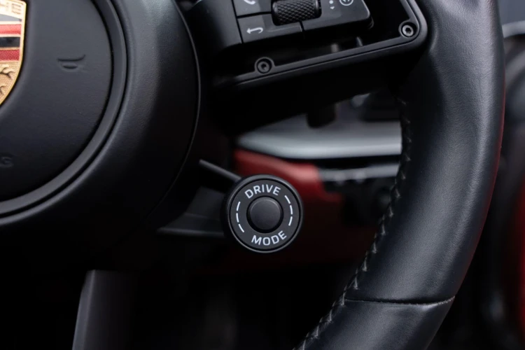 Vehicle Image 22