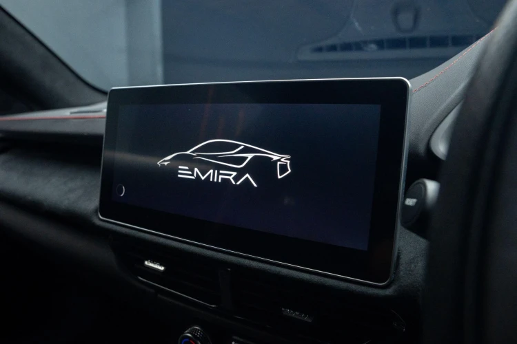 Vehicle Image 8