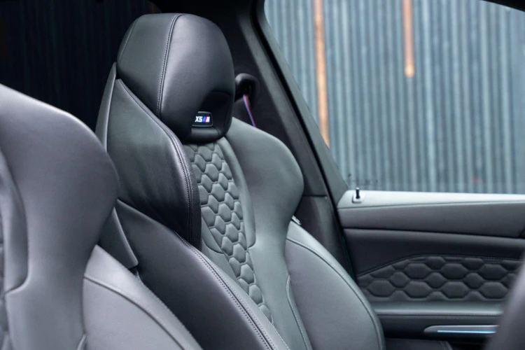Vehicle Image 37