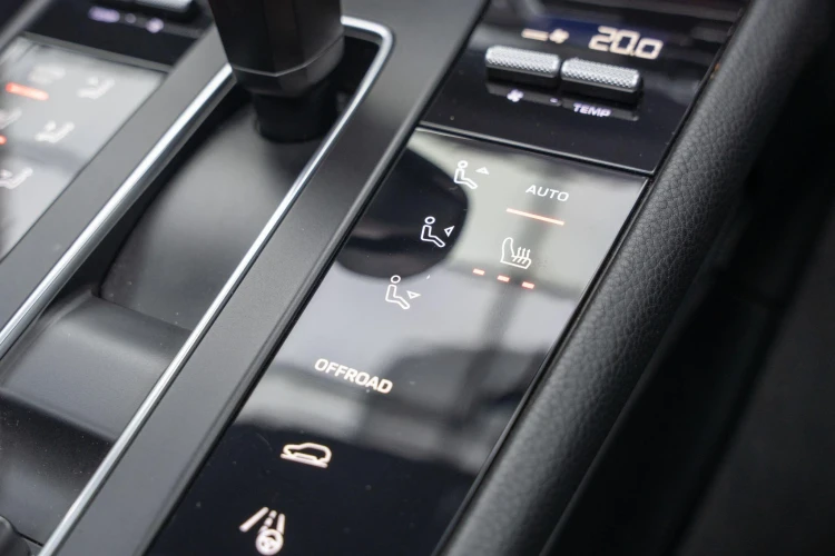 Vehicle Image 37