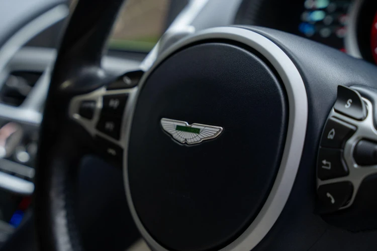 Vehicle Image 30
