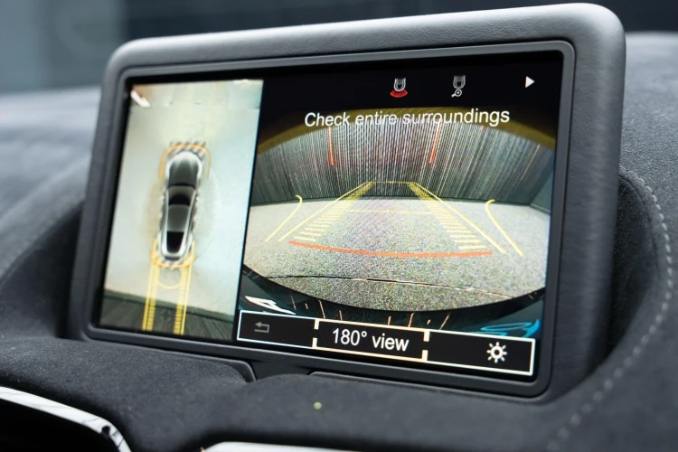 Vehicle Image 4