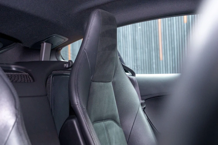 Vehicle Image 14
