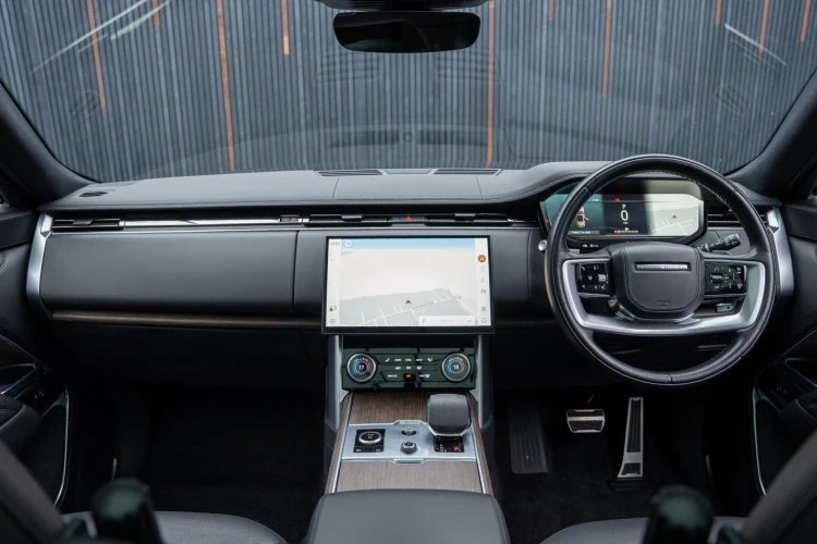 Vehicle Image 38
