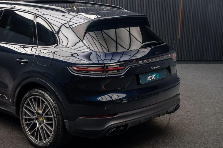 Vehicle Image 19
