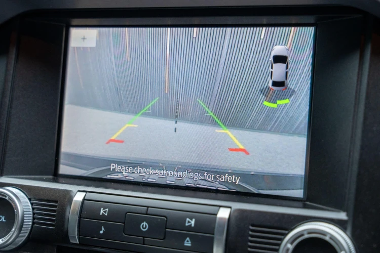 Vehicle Image 6