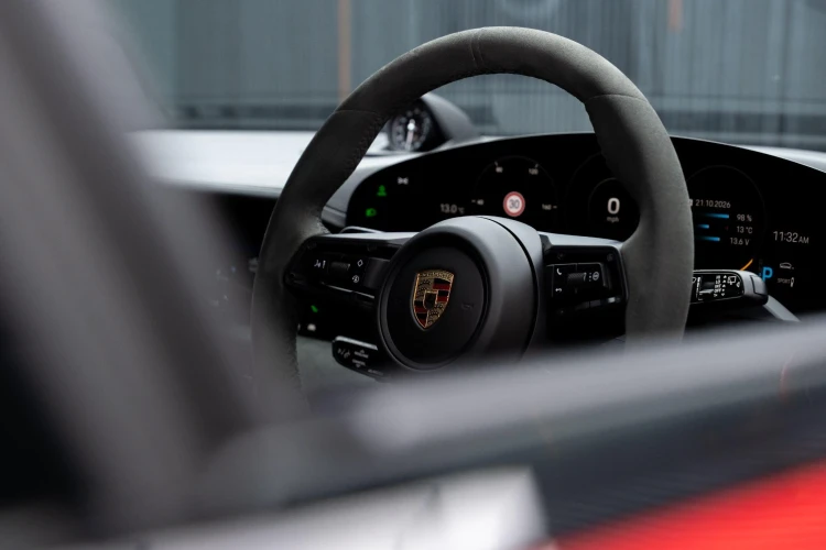 Vehicle Image 37