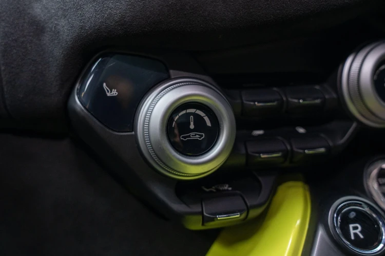Vehicle Image 37