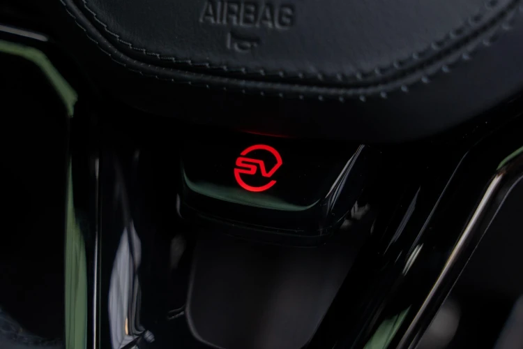 Vehicle Image 35
