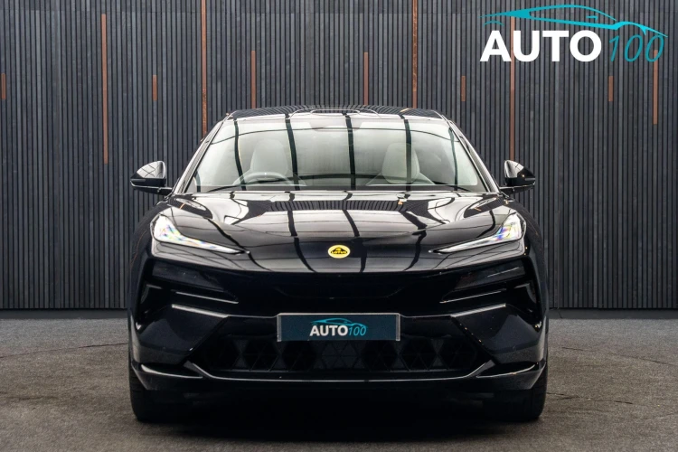 Vehicle Image 9