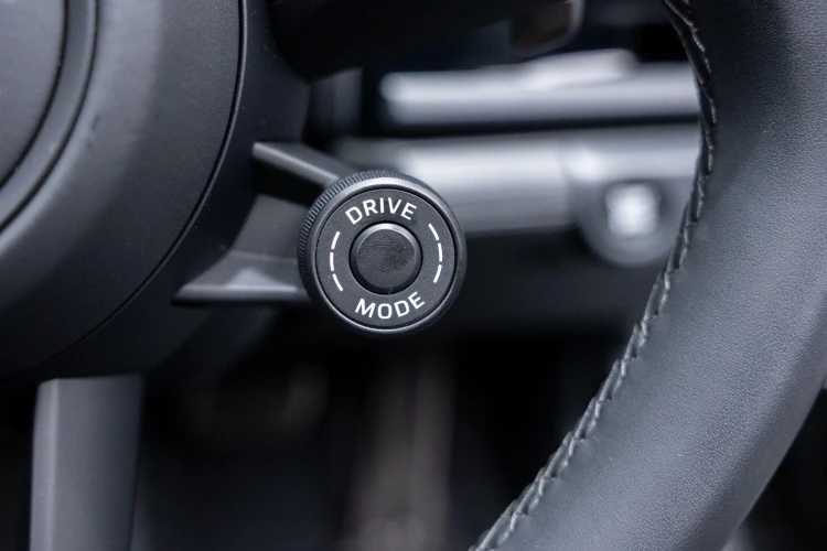 Vehicle Image 30