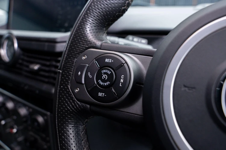 Vehicle Image 30