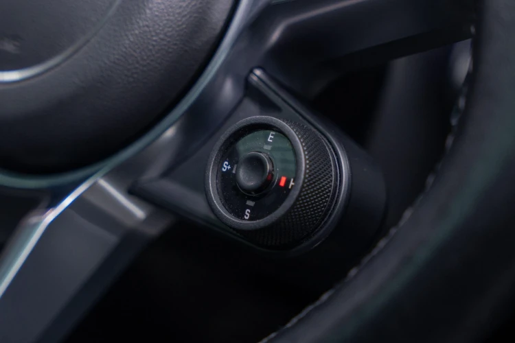 Vehicle Image 36