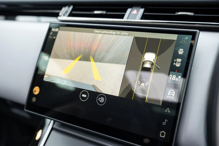 Vehicle Image 8