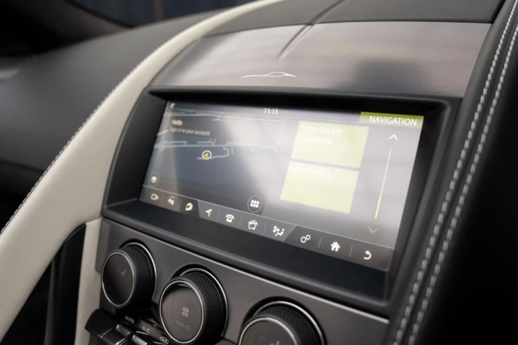 Vehicle Image 10