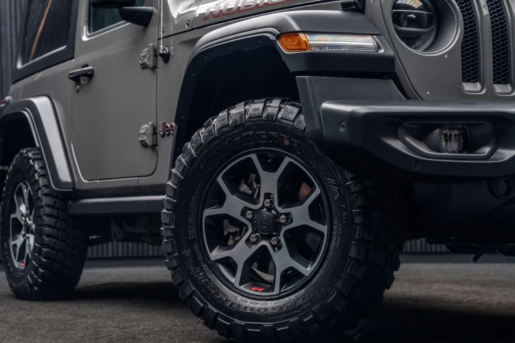 Vehicle Image 7