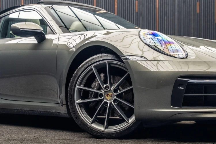 Vehicle Image 7