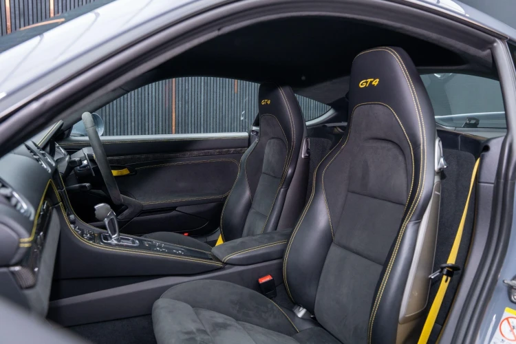 Vehicle Image 38