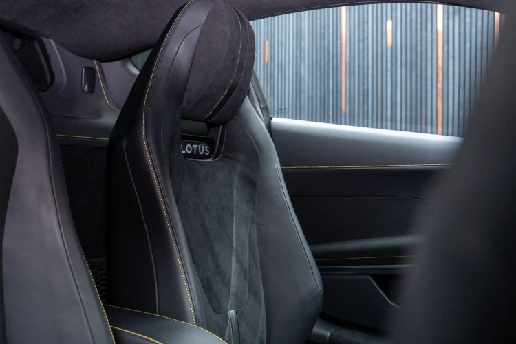 Vehicle Image 35