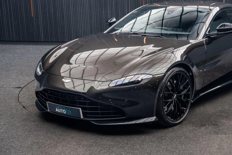 Vehicle Image 11