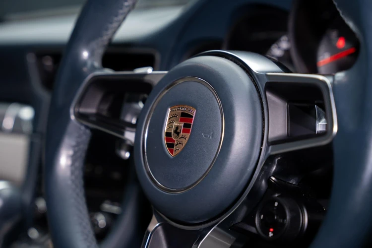 Vehicle Image 35