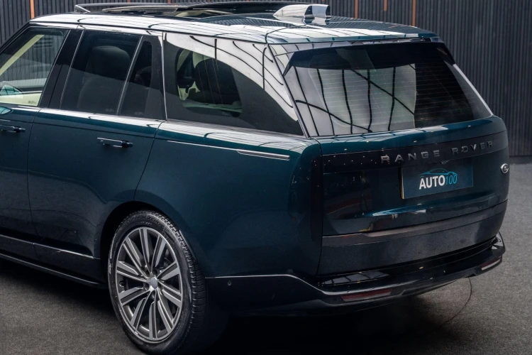 Vehicle Image 13