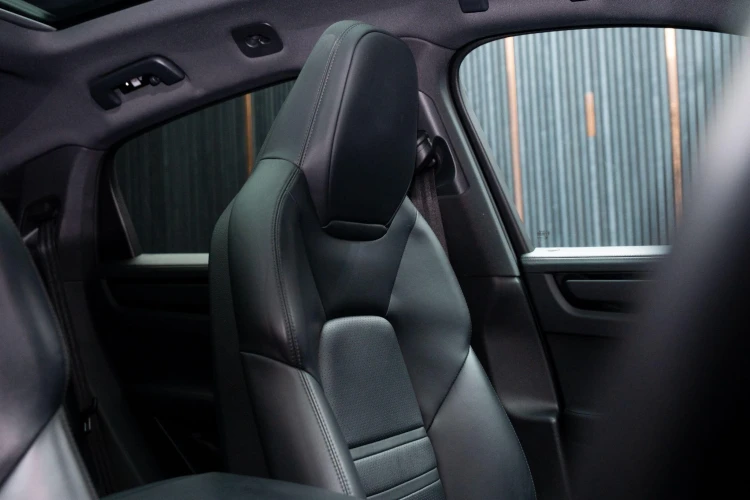 Vehicle Image 39
