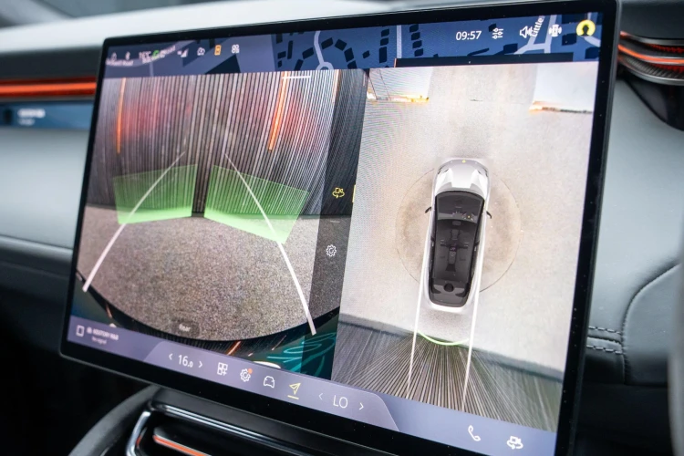 Vehicle Image 8